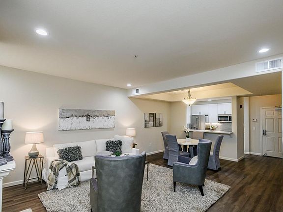 2nd image of 1951 Ofarrell St APT 103