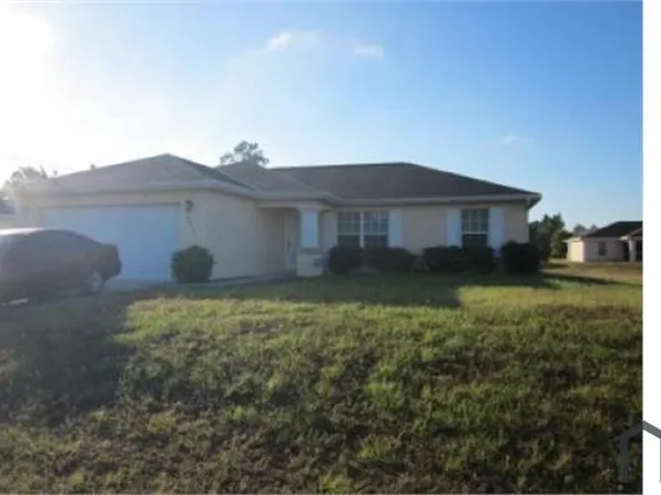 2815 29th St SW, Lehigh Acres, FL 33976