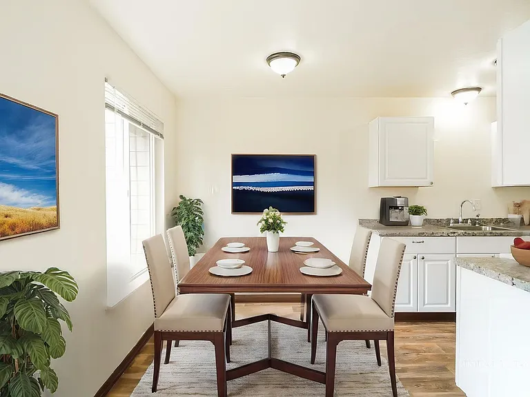 Brighton Park East Apartments — Photo 8