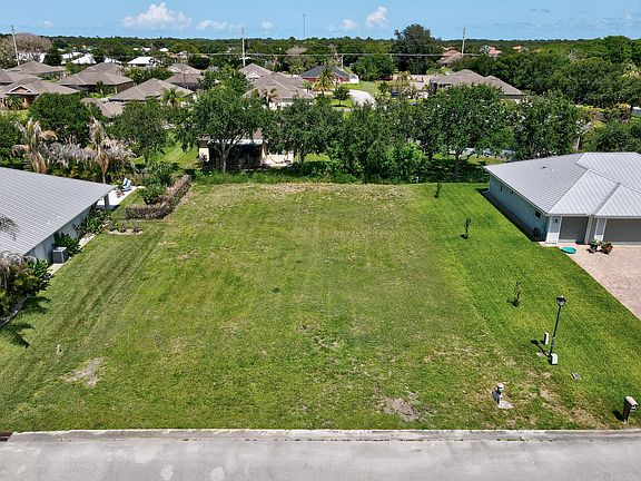 3rd image of 6370 Tropical Way