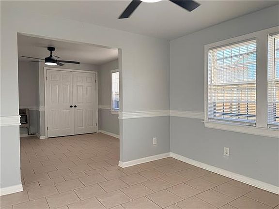 4th image of 4318 1/2 N Robertson St
