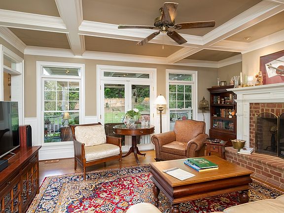 2nd image of 16 Cox Farm Ct