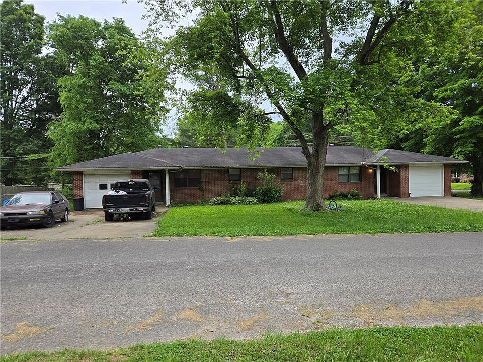 1st image of 1017 NE Shady Ln #2
