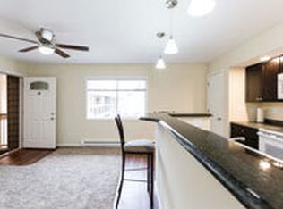 1221 N Logan Ave APT 11, Danville, IL 61832