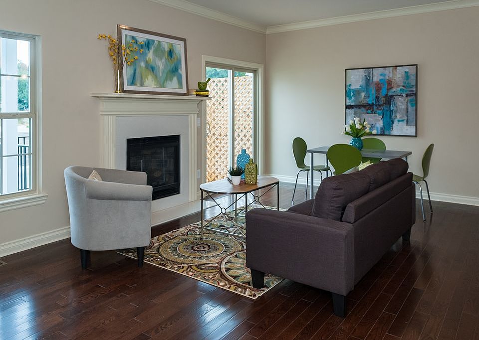 2nd image of 166 Barrington Cir #1