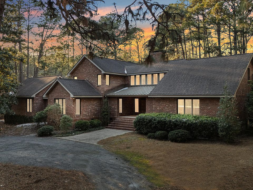 1st image of 750 Lake Dornoch Drive