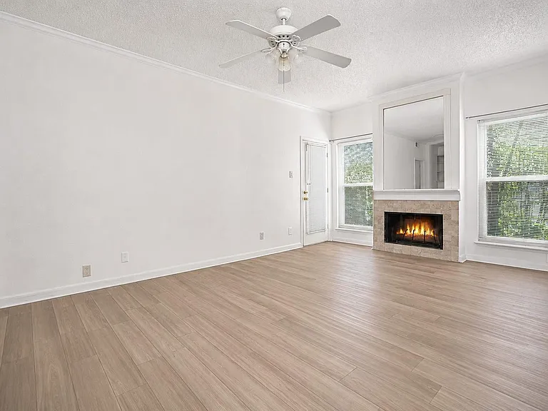 10047 Westpark Dr #77 — Photo 9