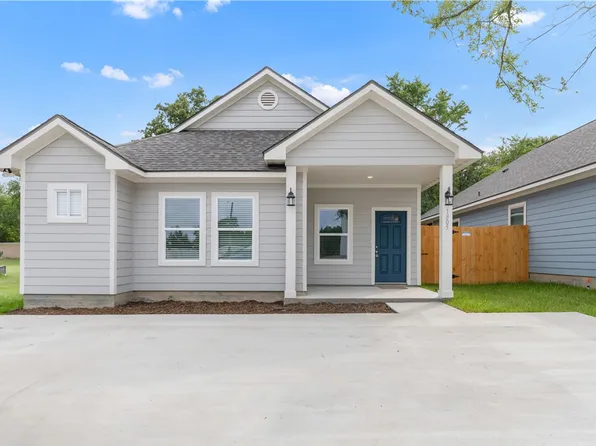 1805 Pin Oak St, Bryan, TX 77803