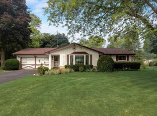 2545 Decarlin Dr, Brookfield, WI 53045