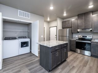 Kraewood Flats - Rent Special, Northfield, MN 55057