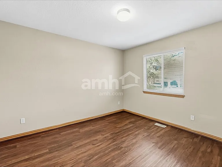 18504 E Bethany Pl — Photo 14