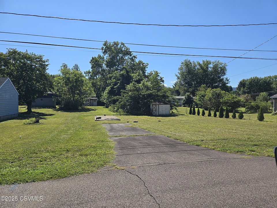 2nd image of 308 E 5th St