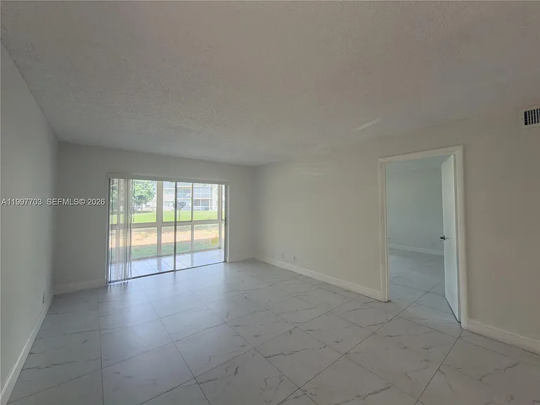 605 S State Road 7 #1D — Photo 10