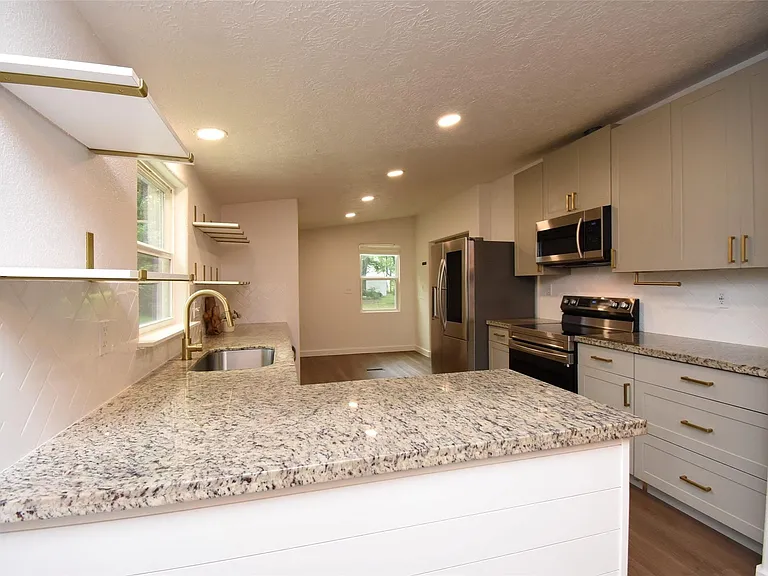 26257 Red Oak Ln — Photo 17