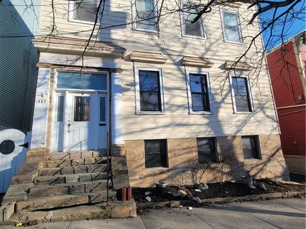 177 King St E, Saint John, NB E2L 1G9