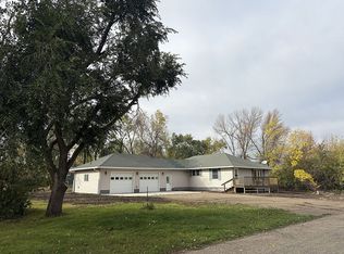 611 6th St NE, Hope, ND 58046