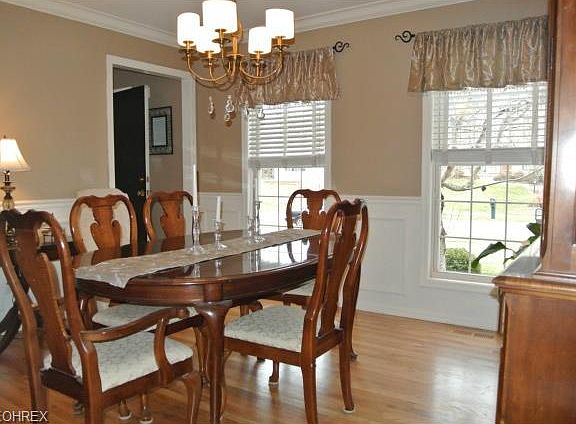 3rd image of 3204 Crown Pointe Dr