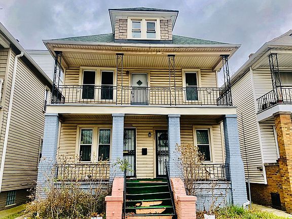 2nd image of 2357 Holmes St