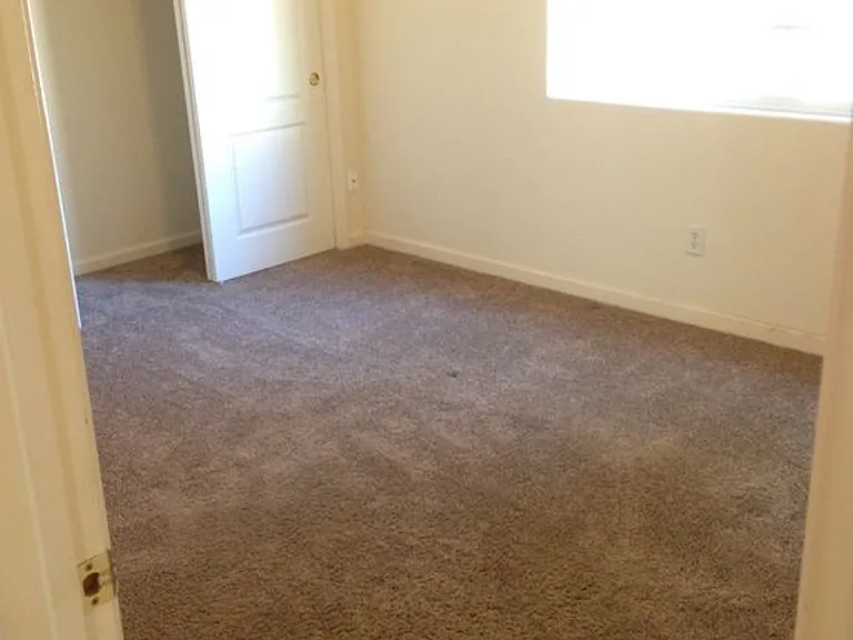 1268 Hillcrest St — Photo 9