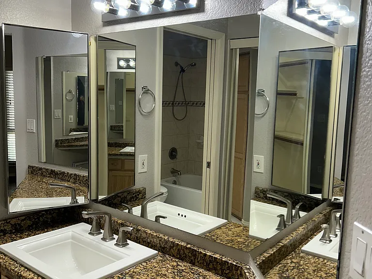 100 E Fillmore St #131 — Photo 15