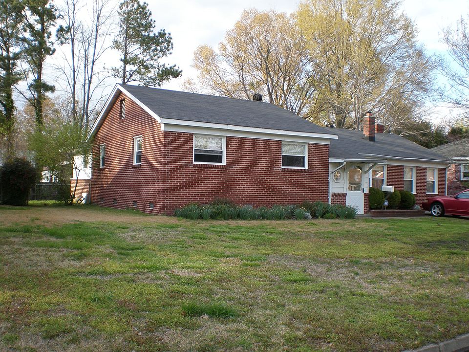 1st image of 43 Longwood Dr