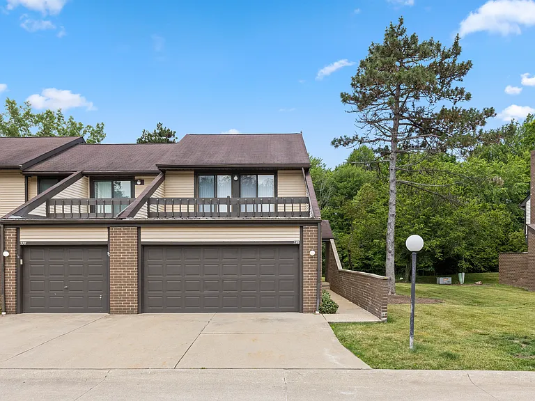 576 Wilkes Ln #246 — Photo 36