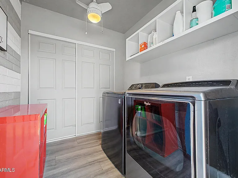 2727 E Montecito Ave — Photo 13