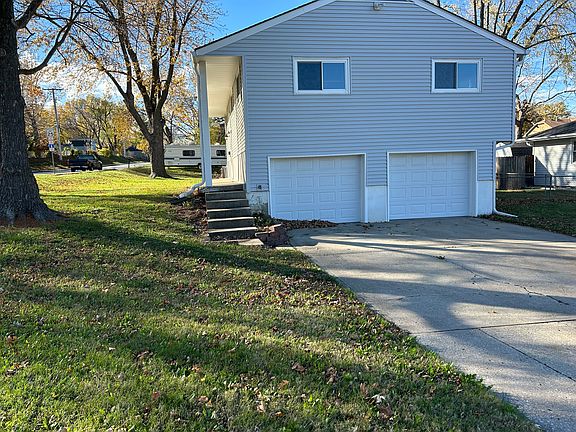 4th image of 1404 NE 68th St