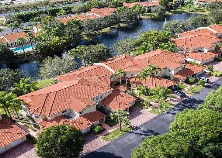 600 Diamond Cir #602
