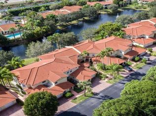 600 Diamond Cir APT 602, Naples, FL 34110