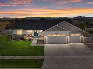 5038 Cassie Dr, Chubbuck, ID 83202