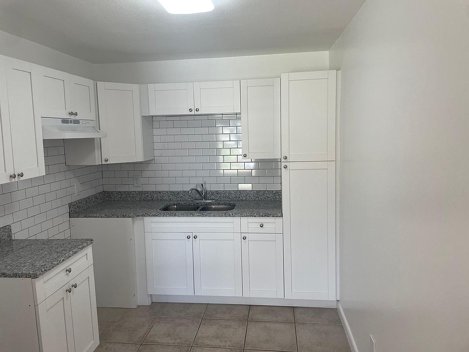 1st image of 15423 Livingston Ave #1