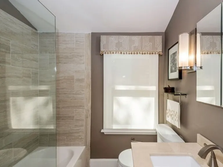 21 Hillover Rd E — Photo 11