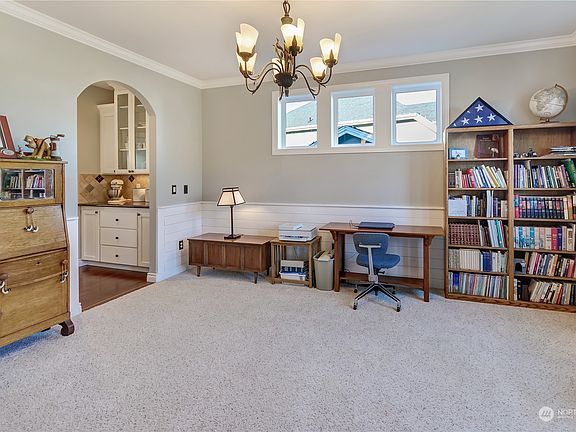 4th image of 21624 29th Street E