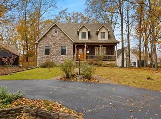 80 Lakeside Dr, Scottsville, KY 42164