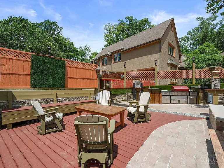 7883 Chestershire Dr — Photo 47