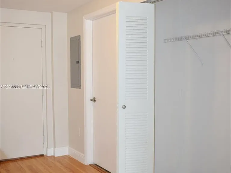 3339 Virginia St #207 — Photo 10