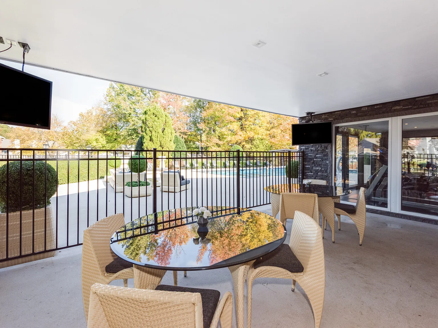 Somerstone Estates — Photo 4