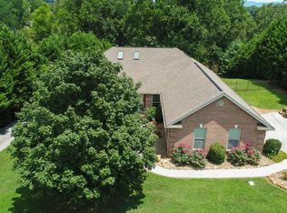 2648 Creekstone Cir, Maryville, TN 37804