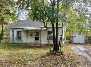 1316 E Pacific St, Springfield, MO 65803