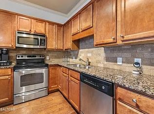 445 W Blount Ave APT 305, Knoxville, TN 37920
