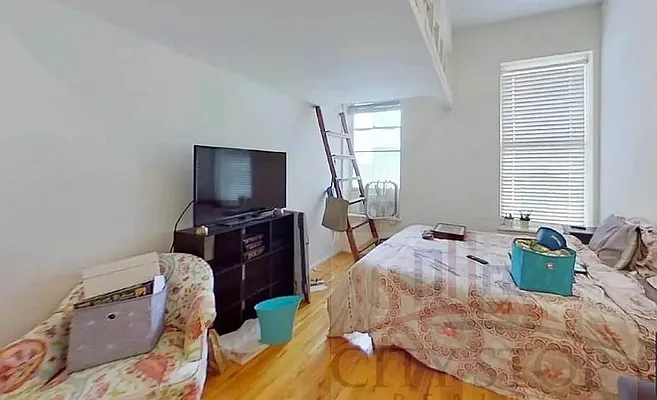 Rented by City Stop Realty | media 18