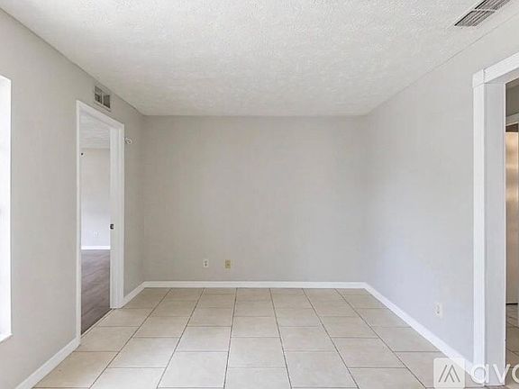 5th image of 10207 Brownwood Ave