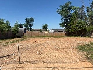 3rd image of 206 N 10th St #10