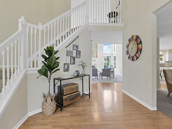 4th image of 7685 Haverhill Ct