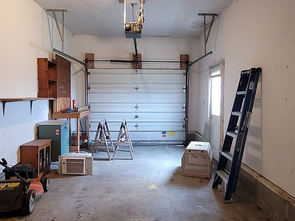 5th image of 1709 N Anderson St