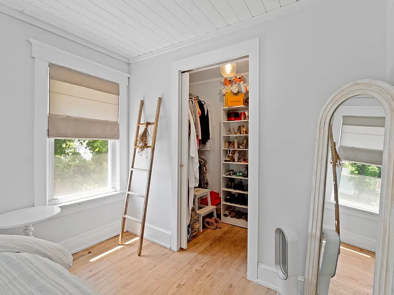 818 Trenton Ave — Photo 34