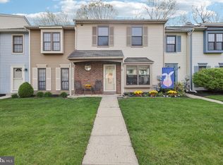 9 Stratton Ct, Robbinsville, NJ 08691