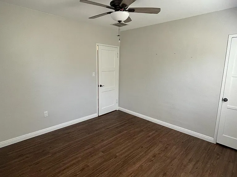 919 E High Ave #A — Photo 21