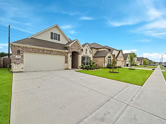 3rd image of 23419 Persimmon Creek Ln